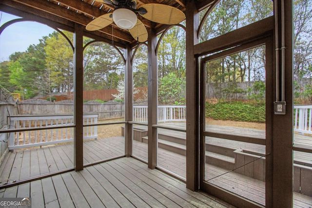 2725 Ivy Hill Drive, Buford, GA 30519