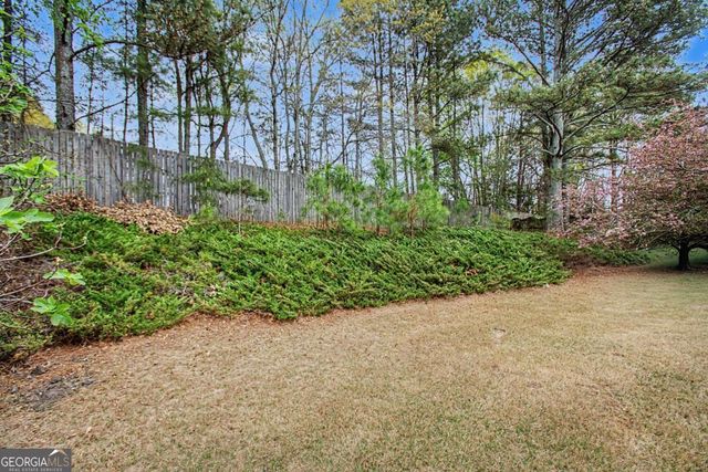 2725 Ivy Hill Drive, Buford, GA 30519