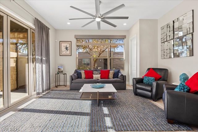 4262 Swift Street, Las Vegas, NV 89135