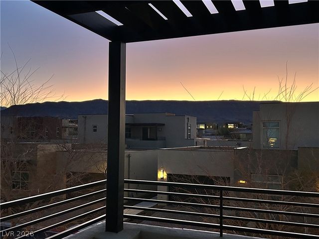 4262 Swift Street, Las Vegas, NV 89135