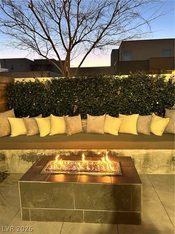 4262 Swift Street, Las Vegas, NV 89135