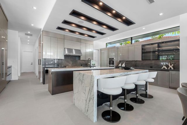 169 W Coconut Palm Road, Boca Raton, FL 33432