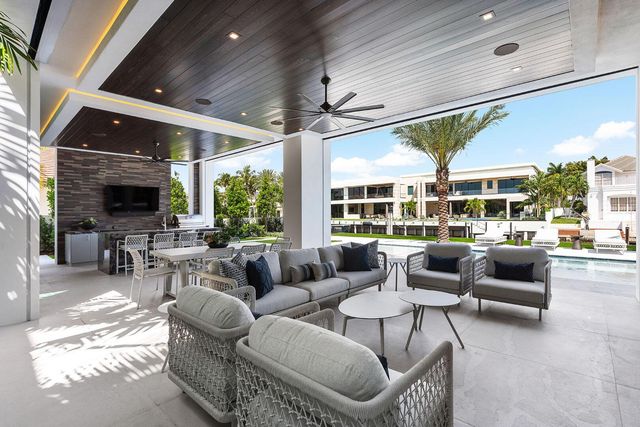 169 W Coconut Palm Road, Boca Raton, FL 33432