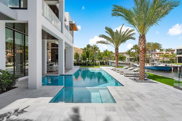 169 W Coconut Palm Road, Boca Raton, FL 33432