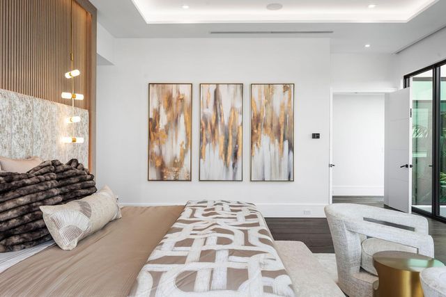 169 W Coconut Palm Road, Boca Raton, FL 33432