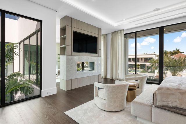 169 W Coconut Palm Road, Boca Raton, FL 33432