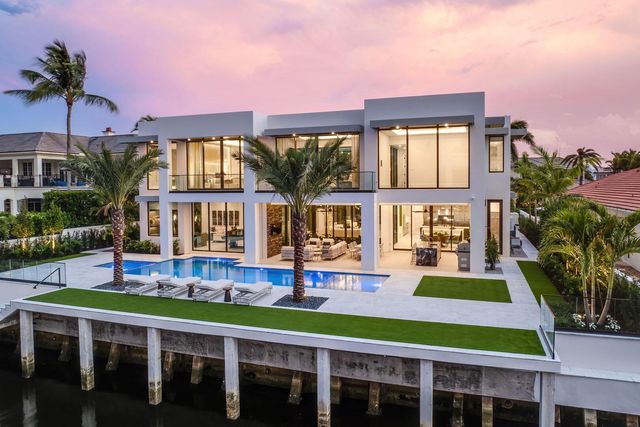 169 W Coconut Palm Road, Boca Raton, FL 33432