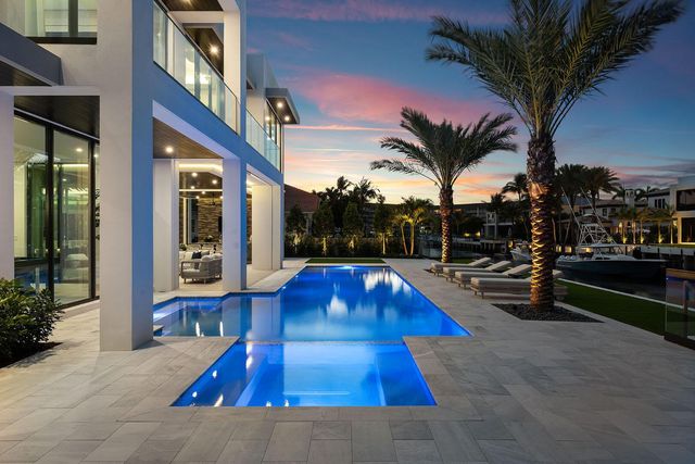 169 W Coconut Palm Road, Boca Raton, FL 33432