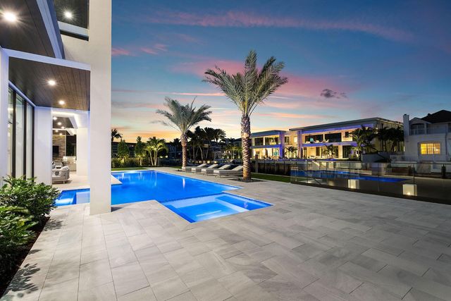 169 W Coconut Palm Road, Boca Raton, FL 33432