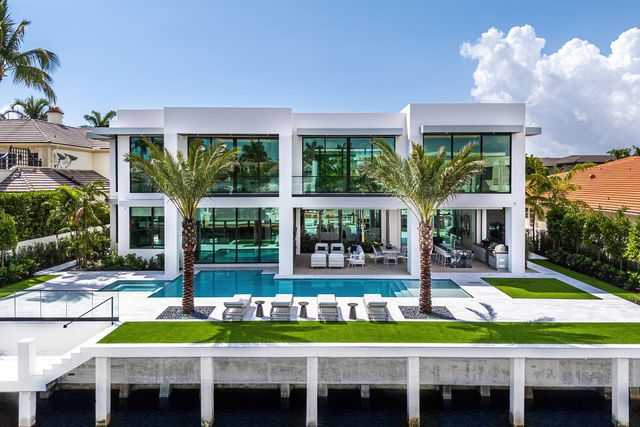 169 W Coconut Palm Road, Boca Raton, FL 33432