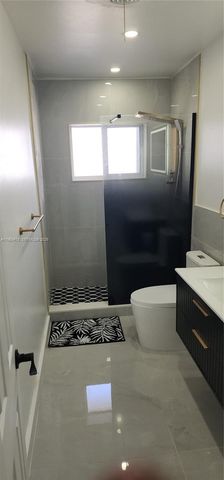 2915 NW 183rd St, Miami Gardens, FL 33056