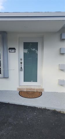 2915 NW 183rd St, Miami Gardens, FL 33056