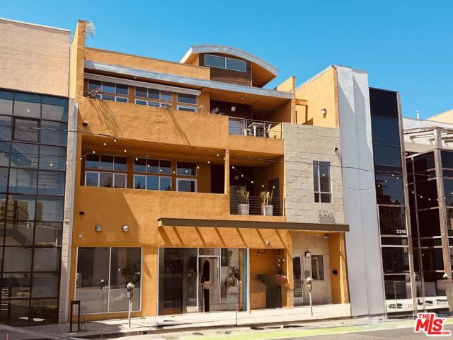 2216 Main Street 204, Santa Monica, CA 90405