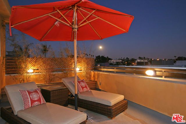 2216 Main Street 204, Santa Monica, CA 90405