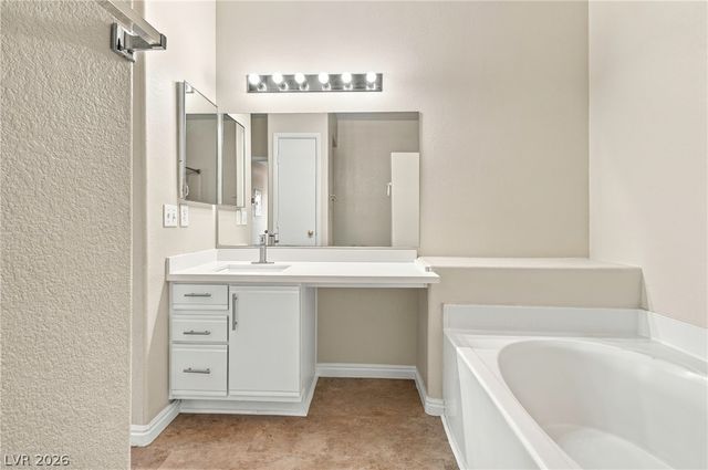 5751 East Hacienda Avenue 286, Las Vegas, NV 89122
