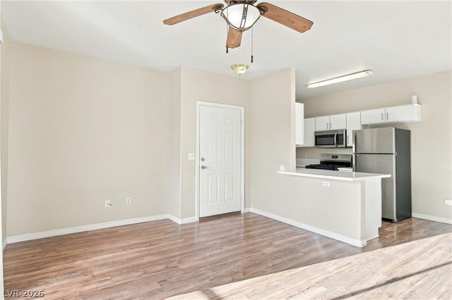 5751 East Hacienda Avenue 286, Las Vegas, NV 89122