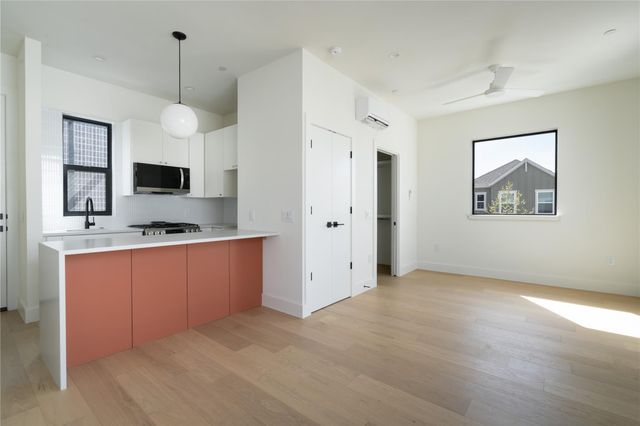 3000 Sorin ST, Austin, TX 78723