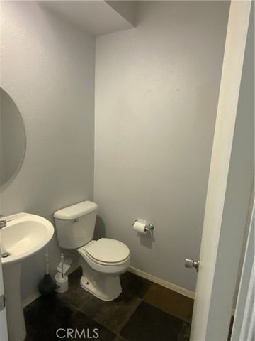 914 Sparrow Way, Perris, CA 92571