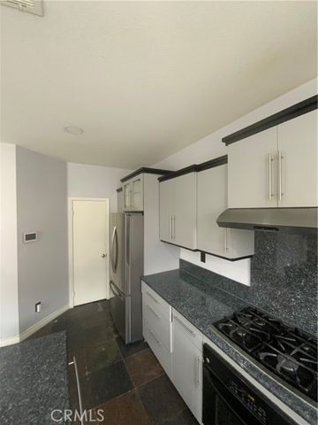 914 Sparrow Way, Perris, CA 92571