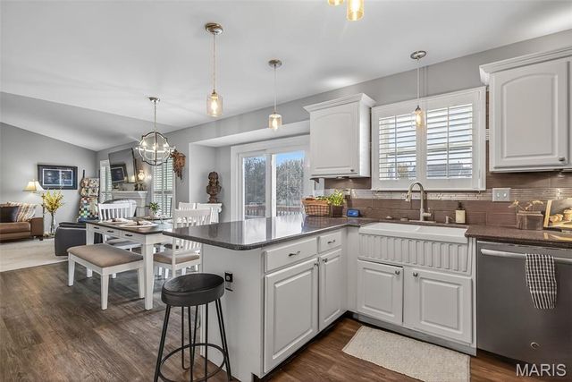 6 Kelso Drive, St Charles, MO 63301