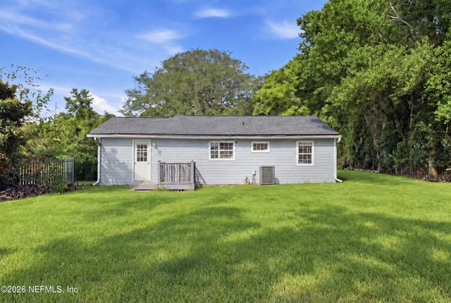 1745 HILLTOP Boulevard, Jacksonville, FL 32246
