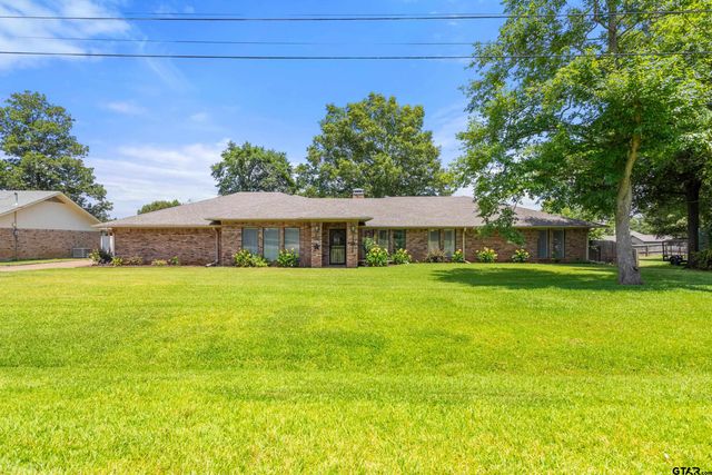 507 Ridgeway, Chandler, TX 75758