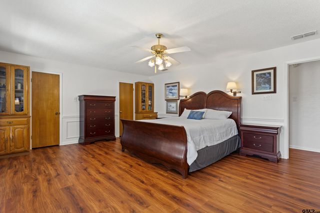 507 Ridgeway, Chandler, TX 75758