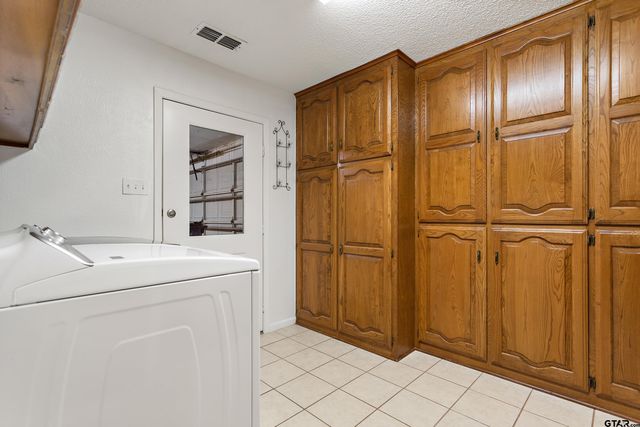 507 Ridgeway, Chandler, TX 75758