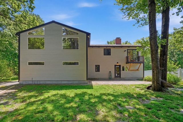 26 Causeway St., Hudson, MA 01749