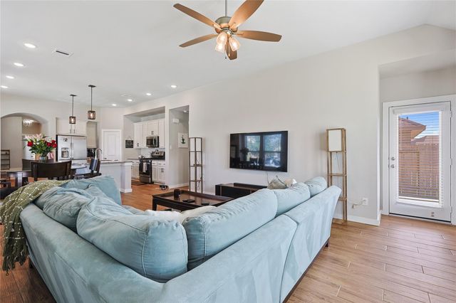 5131 Mint Orchard Drive, Houston, TX 77066
