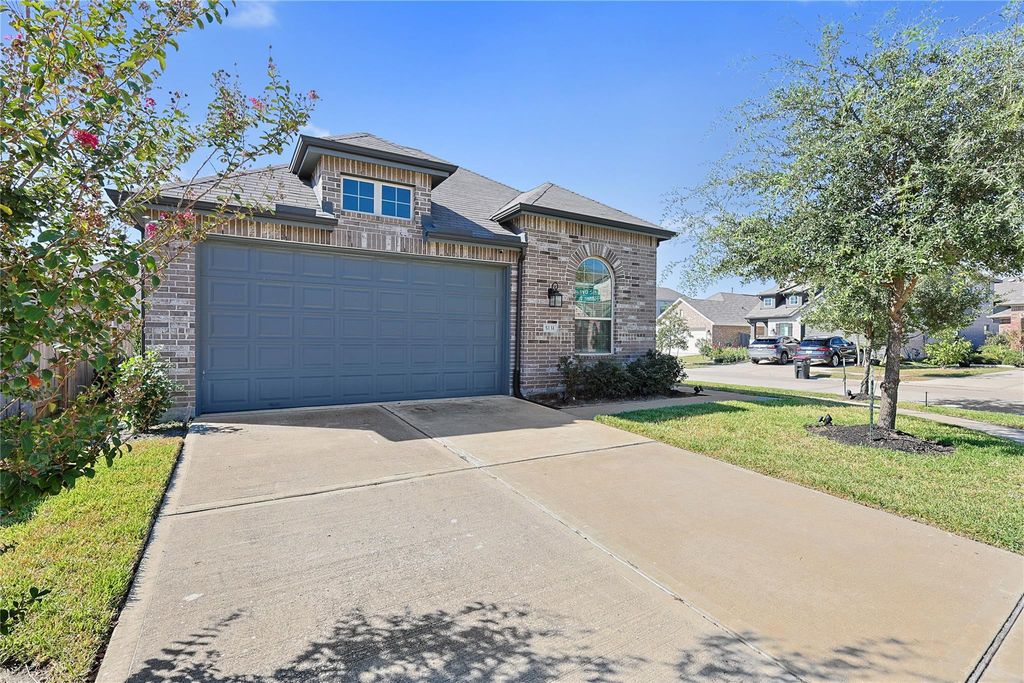 5131 Mint Orchard Drive, Houston, TX 77066