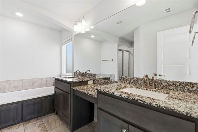 4375 Topeka Avenue, Fayetteville, AR 72704