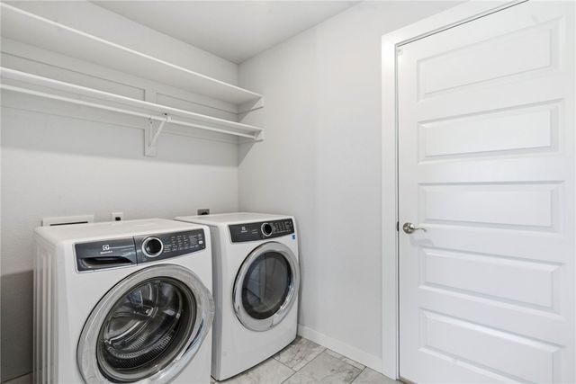 4375 Topeka Avenue, Fayetteville, AR 72704