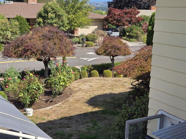 14141 Ne FREMONT Ct, Portland, OR 97230