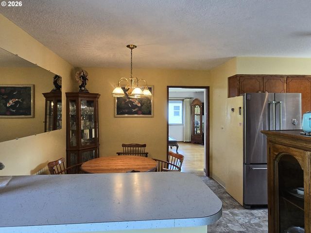 14141 Ne FREMONT Ct, Portland, OR 97230