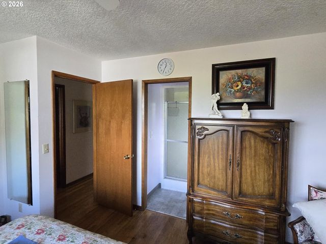 14141 Ne FREMONT Ct, Portland, OR 97230