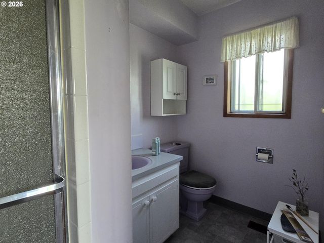 14141 Ne FREMONT Ct, Portland, OR 97230