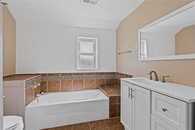 35317 Floyd Circle, Orrick, MO 64077