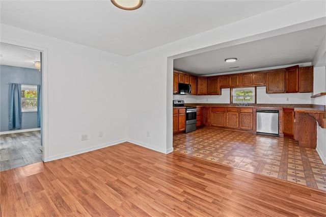 35317 Floyd Circle, Orrick, MO 64077
