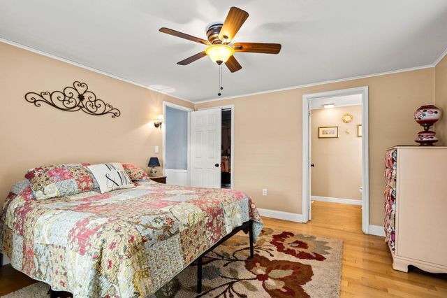 17 Lilac Court, Raymond, NH 03077