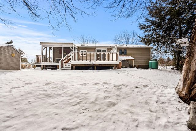 17 Lilac Court, Raymond, NH 03077