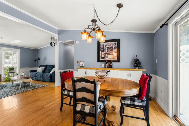 17 Lilac Court, Raymond, NH 03077