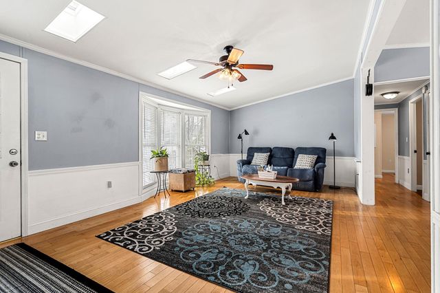 17 Lilac Court, Raymond, NH 03077