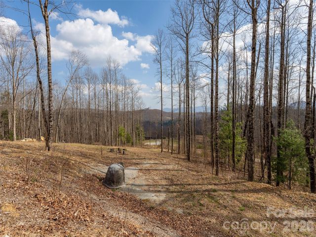 220 Simply Grateful Drive, Hendersonville, NC 28792