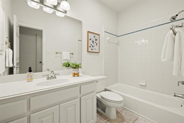 3805 Tonkawa TRL A2, Austin, TX 78756
