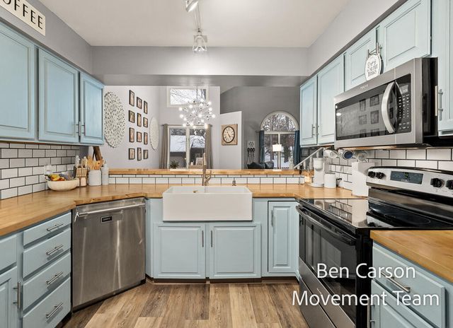 1180 W Norton Avenue K, Roosevelt Park City, MI 49441