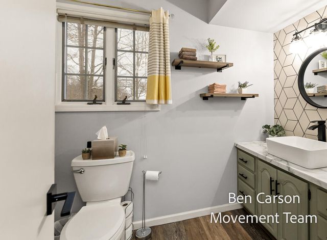 1180 W Norton Avenue K, Roosevelt Park City, MI 49441