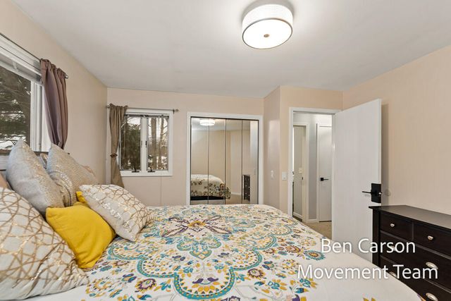 1180 W Norton Avenue K, Roosevelt Park City, MI 49441