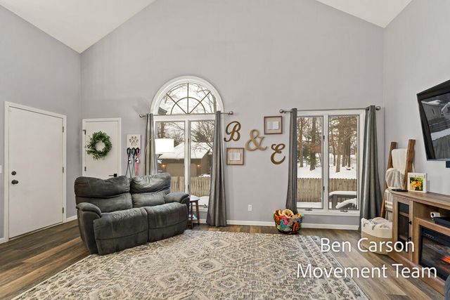 1180 W Norton Avenue K, Roosevelt Park City, MI 49441