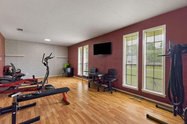 113 Tanglewood Dr., Hattiesburg, MS 39402